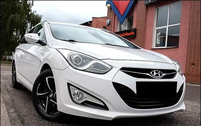 Hyundai i40 cena 36999 przebieg: 218000, rok produkcji 2013 z Elbląg małe 667